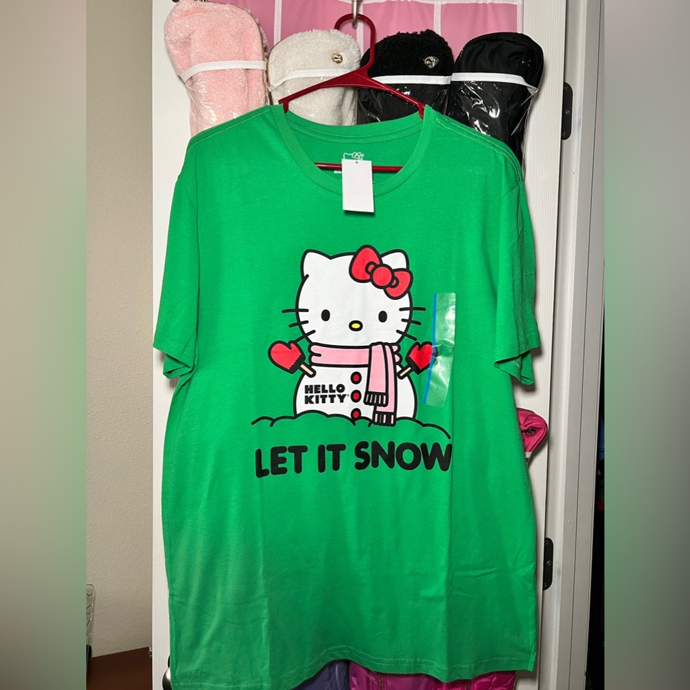 Hello Kitty Graphic Tee